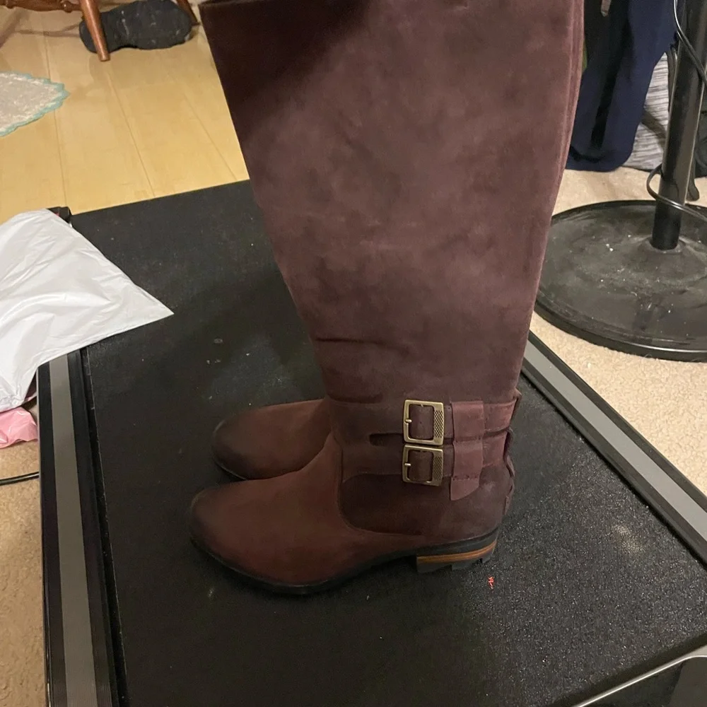Sorel Lolla 2 tall rising boots size‎ 6